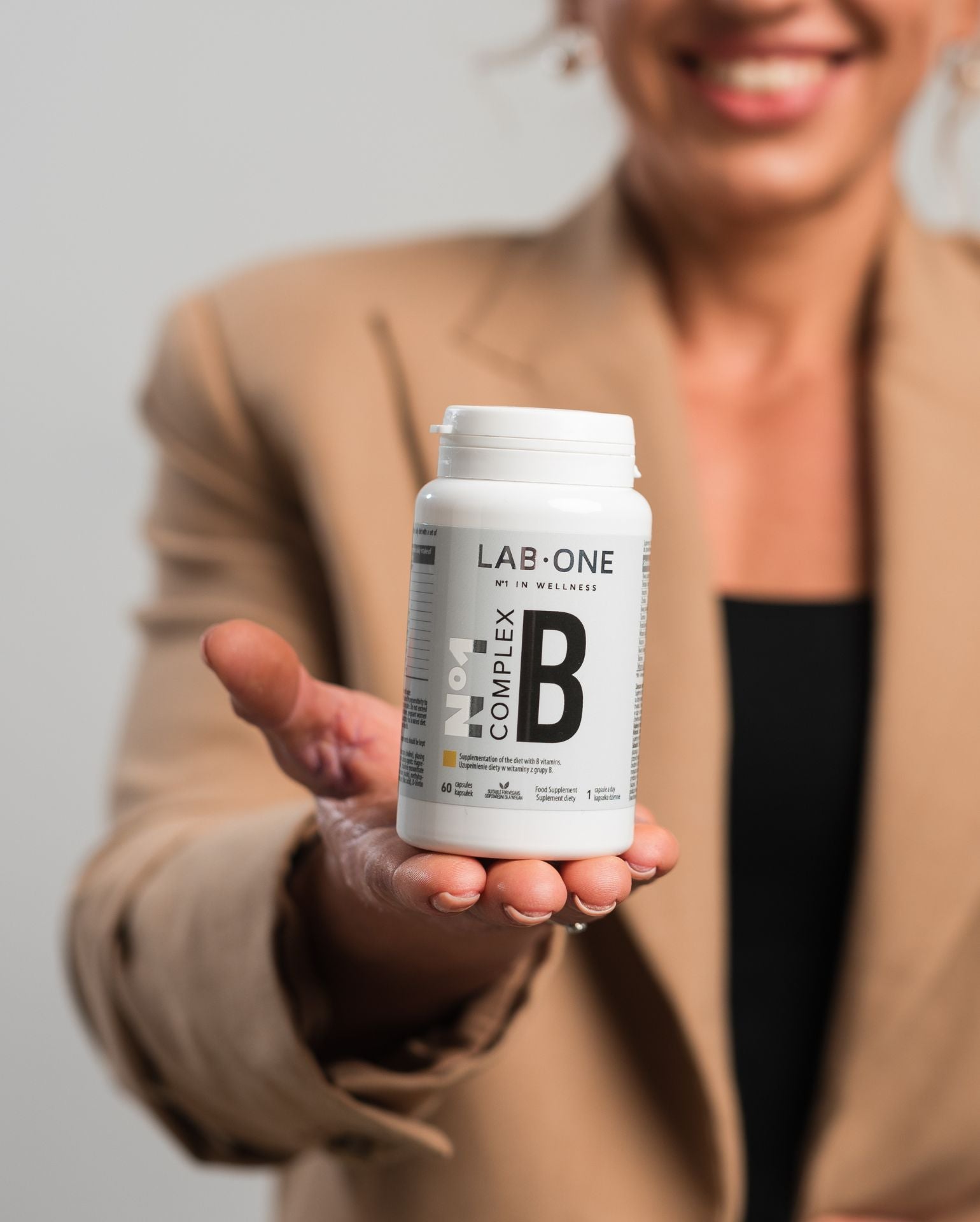 LAB ONE COMPLEX B Vitamínový komplex B1 B2 B3 B5 B6 B7 B9 B12 Thiamin Niacin